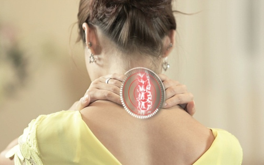 đau mỏi vai gáy